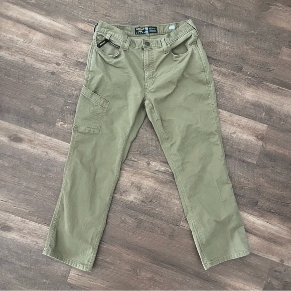 Ariat Men's Khaki Cargo Pants - Picture 1 of 3